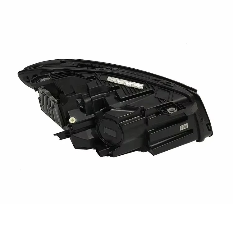 Factory Direct Sale Is Suitable for CLA W117 2014-2019 Cla200/220  Front Headlight Auto Lighting Systems Headlamps